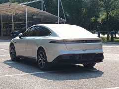 Dongfeng eπ007 Pure Electric 565 AWD Max Pilot Edition - ფოტო 6