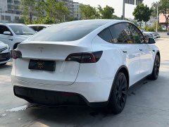 Tesla Model Y Standard Range RWD - ფოტო 6