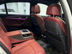 BMW 5 Series 530Li Luxury M Sport Package - ფოტო 7