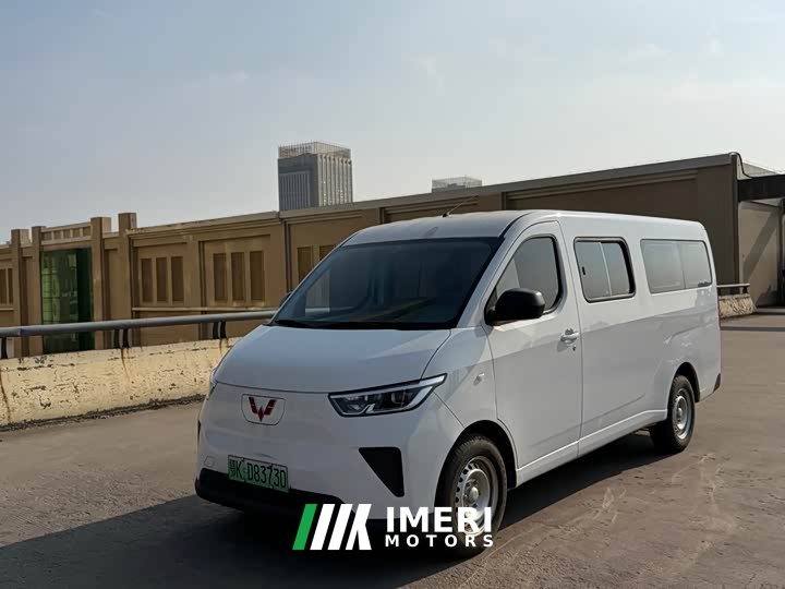 Wuling Yangguang 300km Comfort Passenger Van 75kW - ავტომობილი ჩინეთიდან
