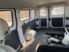 Wuling Yangguang 300km Comfort Passenger Van 75kW - ფოტო 9