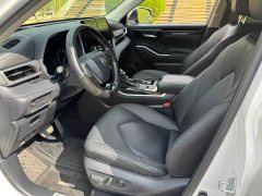 Toyota Highlander 2022 Hybrid 2.5L AWD Premium 7-Seater - ფოტო 13
