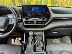 Toyota Highlander 2022 Hybrid 2.5L AWD Premium 7-Seater - ფოტო 19
