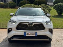 Toyota Highlander 2022 Hybrid 2.5L AWD Premium 7-Seater - ფოტო 2