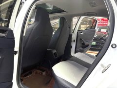 Volkswagen Lavida Sharp 1.5L Automatic New Vision Edition - ფოტო 5