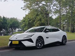 Lotus EMEYA L - ფოტო 1
