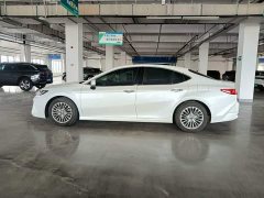 Toyota Camry 2.0L GVP Luxury - ფოტო 3