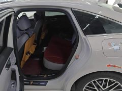 SAIC MG M7 DMH 160km Deluxe Edition - ფოტო 11