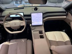 NIO ES8 100kWh - ფოტო 6