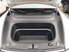 Tesla Model Y Long Range All-Wheel Drive - ფოტო 10