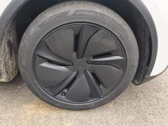 Tesla Model Y Long Range All-Wheel Drive - ფოტო 6