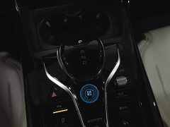 BYD Qin PLUS Glory Edition DM-i 55KM Leading - ფოტო 13