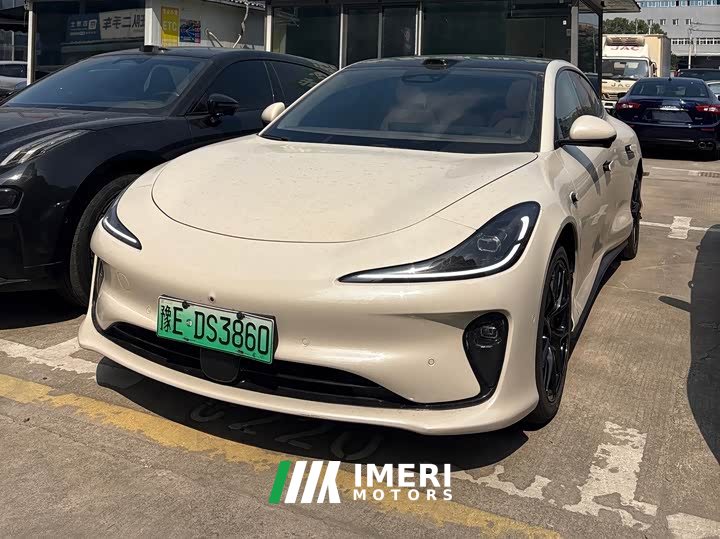 IM Motors Zhiji L6 Max - ავტომობილი ჩინეთიდან