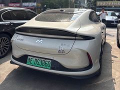 IM Motors Zhiji L6 Max - ფოტო 6