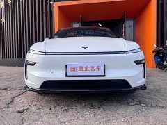 Tesla Model Y Rear-Wheel Drive - ფოტო 2