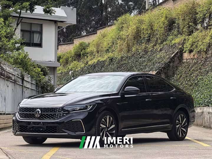 Volkswagen Passat 330TSI Starry Sky Elite - ავტომობილი ჩინეთიდან