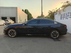BMW 5 Series 530Li Luxury Edition Premium Package - ფოტო 3