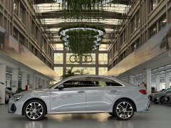 Audi A3 A3L Limousine 35TFSI Prestige - ფოტო 3