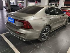 Volvo S60 B4 Smart Luxury Edition - ფოტო 3