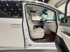 Buick GL8 New Energy Luzun Smart Comfort Edition 7-Seater - ფოტო 12