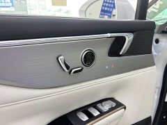 Buick GL8 New Energy Luzun Smart Comfort Edition 7-Seater - ფოტო 8