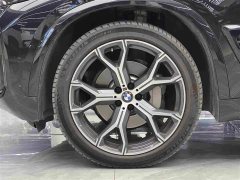 BMW X5 xDrive 30Li M Sport Luxury Night Edition Package - ფოტო 4