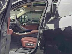 BMW X5 xDrive 30Li M Sport Luxury Night Edition Package - ფოტო 8