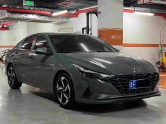 Hyundai Elantra 1.5L CVT Luxury - ფოტო 3