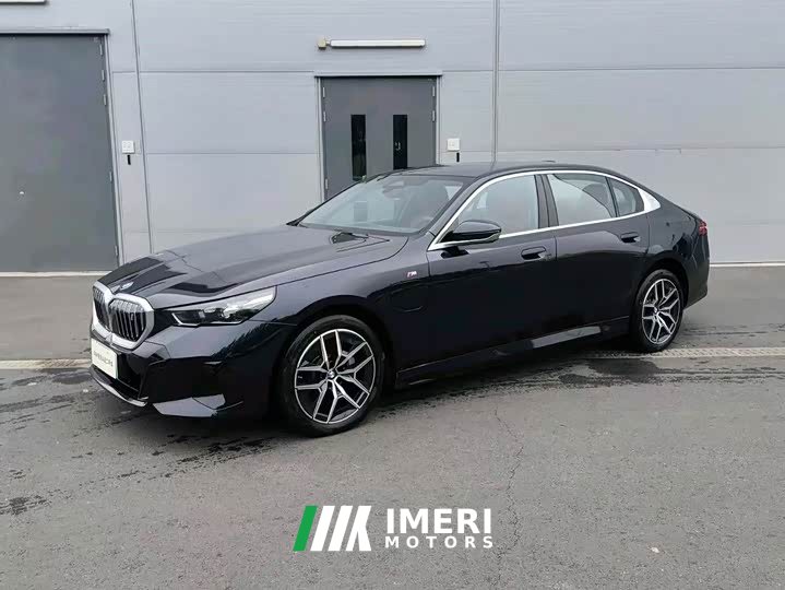 BMW i5 2025 eDrive 35L M Sport Package - ავტომობილი ჩინეთიდან