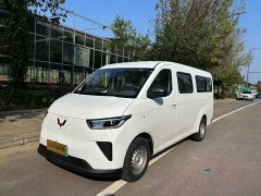 Wuling Yangguang 330km Passenger Vehicle Comfort Edition - ფოტო 1