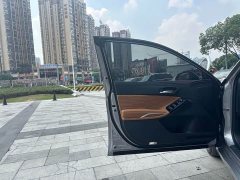 Toyota Avalon 2024 Hybrid 2.0L Luxury - ფოტო 19
