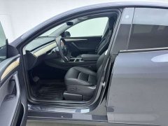Tesla Model Y Long Range All-Wheel Drive - ფოტო 11