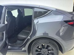 Tesla Model Y Long Range All-Wheel Drive - ფოტო 12