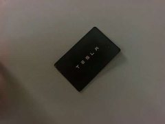 Tesla Model Y Long Range All-Wheel Drive - ფოტო 14