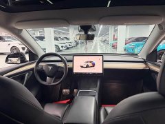 Tesla Model Y Performance All-Wheel Drive - ფოტო 4