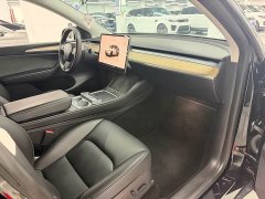 Tesla Model Y Performance All-Wheel Drive - ფოტო 6