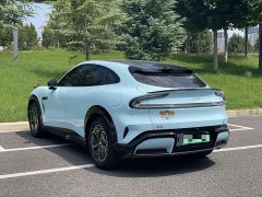 Xiaomi YU7 2025 Four-Wheel Drive Pro - ფოტო 6
