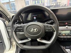 Hyundai Elantra 1.5L CVT Luxury - ფოტო 11