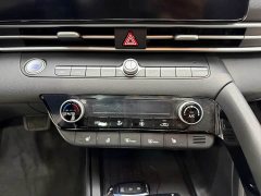 Hyundai Elantra 1.5L CVT Luxury - ფოტო 13