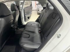 Hyundai Elantra 1.5L CVT Luxury - ფოტო 14