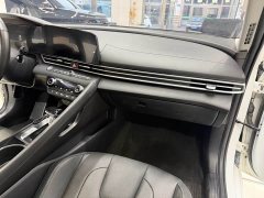 Hyundai Elantra 1.5L CVT Luxury - ფოტო 16