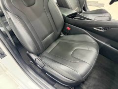 Hyundai Elantra 1.5L CVT Luxury - ფოტო 17