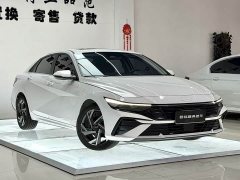 Hyundai Elantra 1.5L CVT Luxury - ფოტო 3