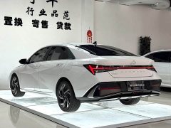 Hyundai Elantra 1.5L CVT Luxury - ფოტო 4