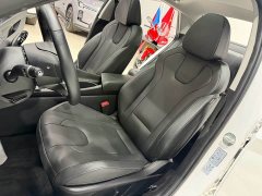 Hyundai Elantra 1.5L CVT Luxury - ფოტო 9