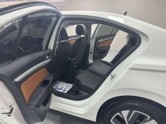 Volkswagen Bora 200TSI DSG Comfort Pro - ფოტო 12