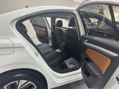 Volkswagen Bora 200TSI DSG Comfort Pro - ფოტო 14