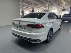 Volkswagen Bora 200TSI DSG Comfort Pro - ფოტო 4