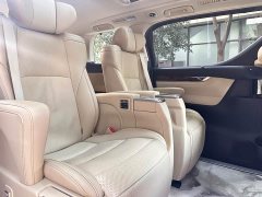 Toyota Alphard Hybrid 2.5L Luxury - ფოტო 11