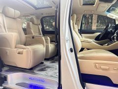 Toyota Alphard Hybrid 2.5L Luxury - ფოტო 12